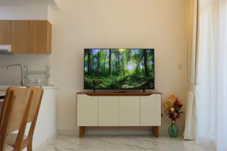 Tranquil 2BR Hideaway - Peaceful Urban Retreat - 7