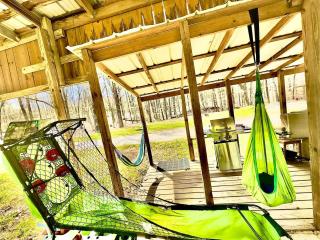 King Suite • Clawfoot Tub • Room Only Sardis Lake - 6