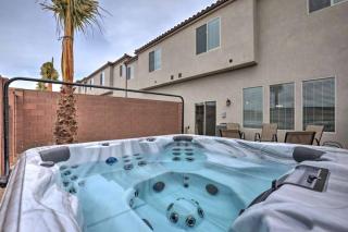 Private Hot Tub, FirePit, BBQ, Pool - NEW Everything! - 7