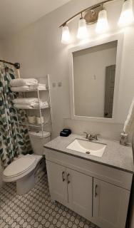 Bentonville Basecamp - Near Trails & Downtown - 7
