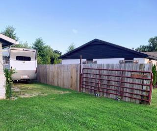 Bentonville Basecamp - Near Trails & Downtown - 1