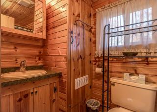 Acorn Cabin Resort Lake Beach Kayaks & More - 3