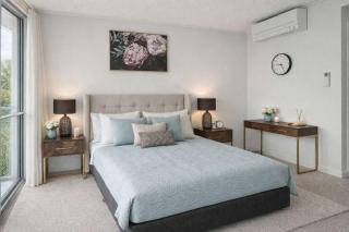 Townsville CBD Stadium 2BR 2BA w Pool Spa & Parking - 7