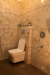 Cozy quarters Spacious 2BHK Near Bombay Hospital - 8