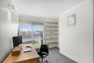 Spacious 4BR Beach Walk Family Space - 5