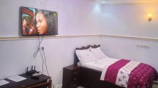 Extra large room - Sky Blue Guest House Buea - 0