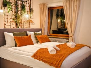 Dream Apartment mit Heimkino und Balkon in zentraler Innenstadtlage - 0