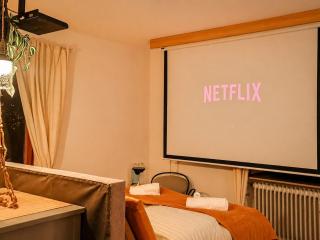 Dream Apartment mit Heimkino und Balkon in zentraler Innenstadtlage - 6