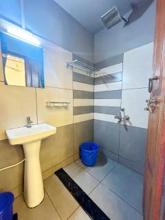 Grand Villa Houseboat - 1