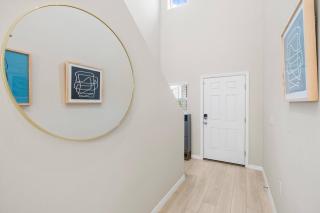 NEW - Cozy & Spacious 4Bedroom Retreat - 6
