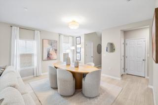 NEW - Cozy & Spacious 4Bedroom Retreat - 1