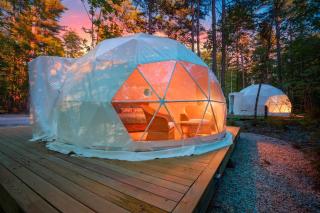 Pleasant River Glamping Dome 2 King Bed - 3