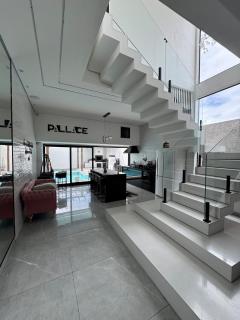 Pallace - 4