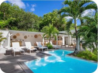 Villa Ele, 4 bedrooms, tropical garden and pool - 0