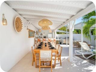 Villa Ele, 4 bedrooms, tropical garden and pool - 1