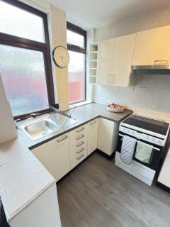 Contractors, Holiday House, Free Parking, 3 bedroom , sleeps 6 - 3