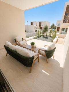 Avalon Gardens A008 - Designer Resort Studio - 4