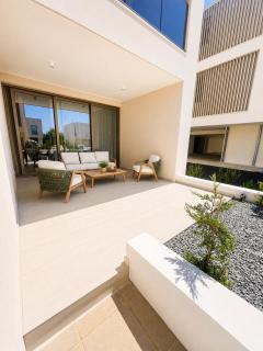 Avalon Gardens A008 - Designer Resort Studio - 3