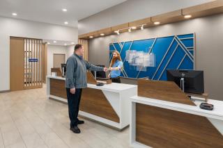 Holiday Inn Express & Suites Seattle Downtown - Lake Union by IHG - 5
