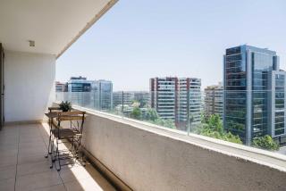 Modern Apartment in Las Condes near Mall & Park - 9