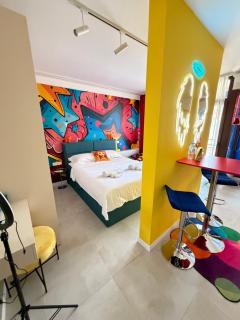 New! THE YELLOW BOOM! Designer Studio - 7