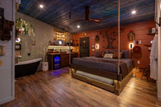 Sanctuary Treehouse Resort - 3