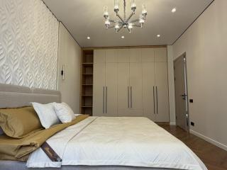 Comfortable 3-Bedroom Apartment E-36 - 3