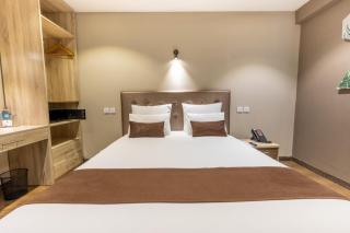 FLY INN Madagascar HOTEL - Navette GRATUITE H24 - à 300m de l'Aéroport International Ivato-Antananarivo - 8