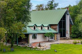 Bangor Countryside Retreat w/ Gorgeous Views - 9