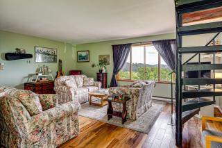 Bangor Countryside Retreat w/ Gorgeous Views - 7