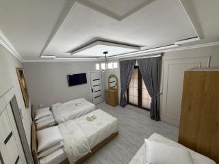 Azamat Lux Apartments - 2
