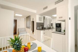 CASA FLORA - Beachfront - Pool - Garage - 3