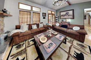 Cozy Cove Lodge - 5