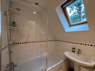 Bournville Park estate 5 beds and 2 bathrooms - 5