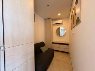 Amplio Apartamento Con Balcón - 1