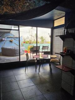 Apartamento vista al jardín, cocina externa - 9