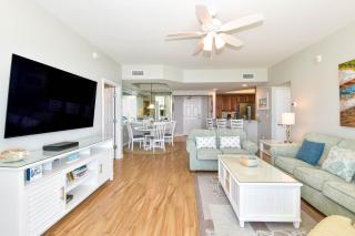 Silver Beach Towers W1102 - 5