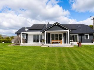 Comfort on Coutts Way - 1