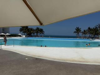 Apartment in Nuevo Vallarta, Exclusive Private - 2