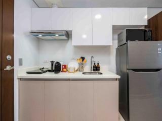 38th Park Ave Cebu IT Park - Pool & Gym - 3