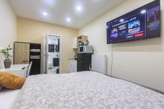 Appart RDC climatisé kitchenette dans la chambre, grande salle de bain pivée, arrivée autonome et fenêtre sur couloir - 6