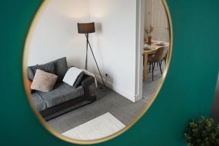 Business and Contractor Stay - 3