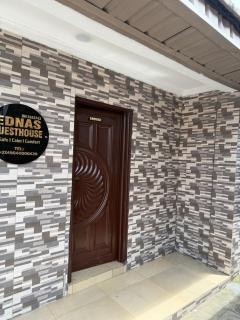 Ednas Boutique Guest House - 3