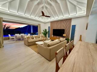 KOSY 3BR Villa - 1