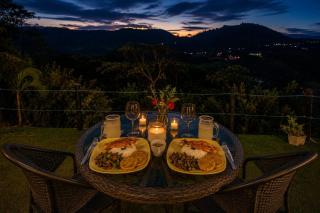 Glamping privado con piscina y vista a la montaña - 2
