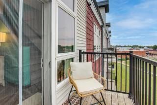 Rooftop Deck, Great Views! Modern Condo Near Dtwn - 3