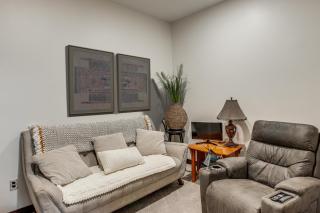 Rooftop Deck, Great Views! Modern Condo Near Dtwn - 2