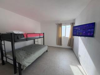 Residencia nueva con roof garden 5 recámaras con 5 baños Garage - 7