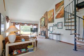 Carley House Too: Pet Friendly, Hot Tub, Fire Pit! - 5