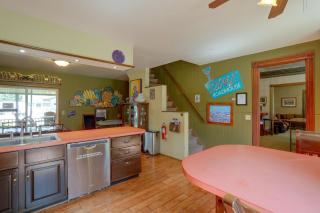 Downtown Spacious 5BR w/ Game Room - 3